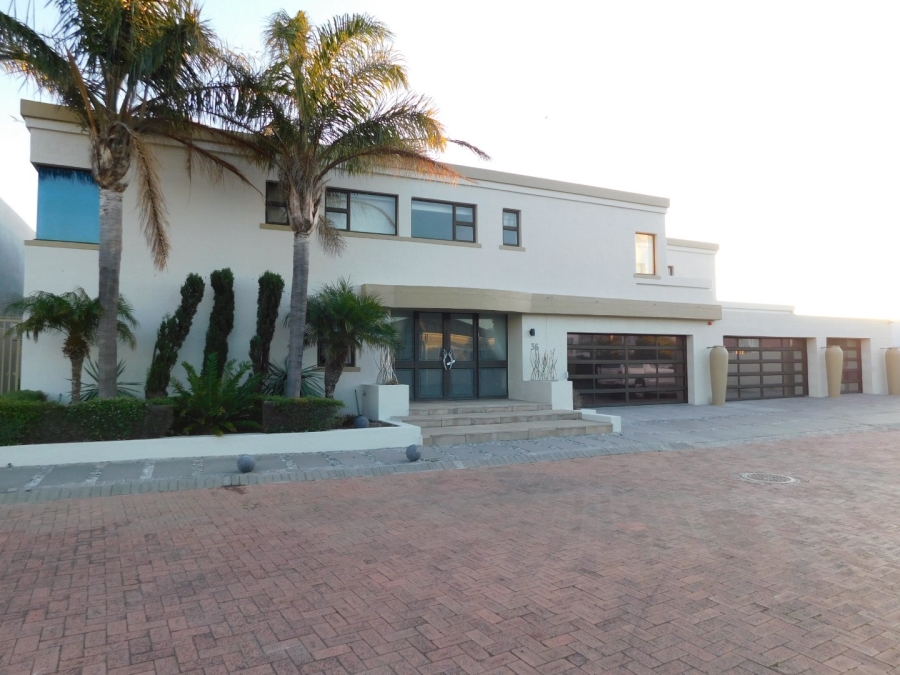 6 Bedroom Property for Sale in Harbour Island Western Cape